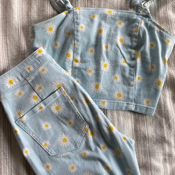 ALTAR'D STATE Jeans | Mila Daisy Flare 2 piece set - Picture 2 of 12